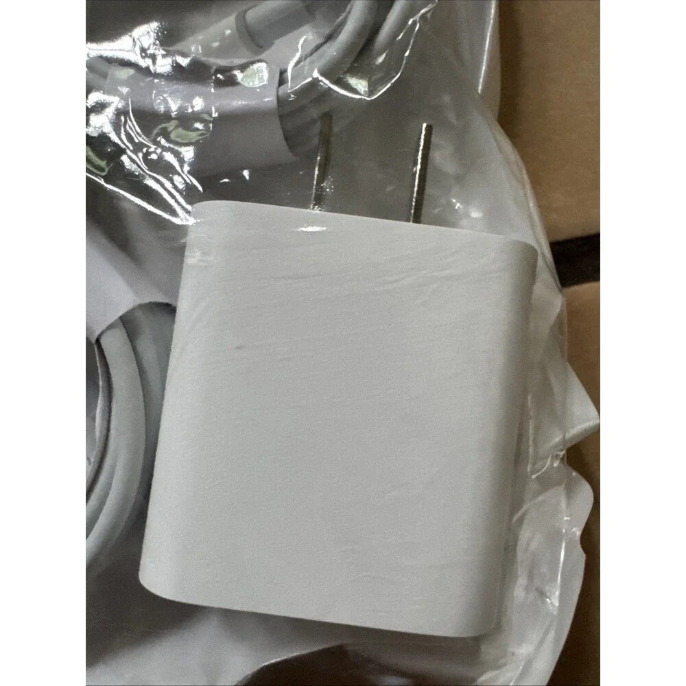 2 Pack 20 Watt Charger USB-C From Charger to Lightening